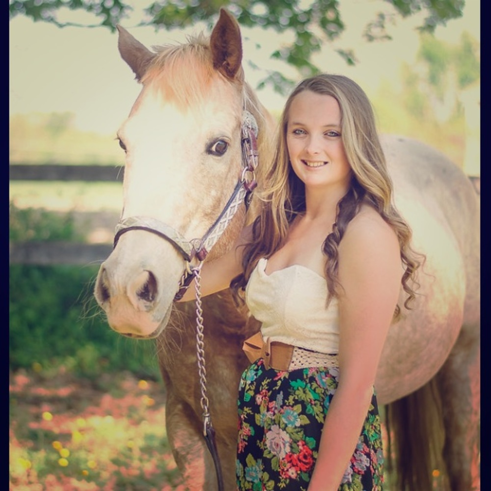 Meet your Posher, Karissa